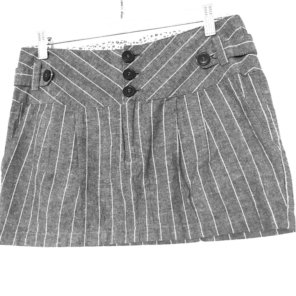 Mini skirt with pockets